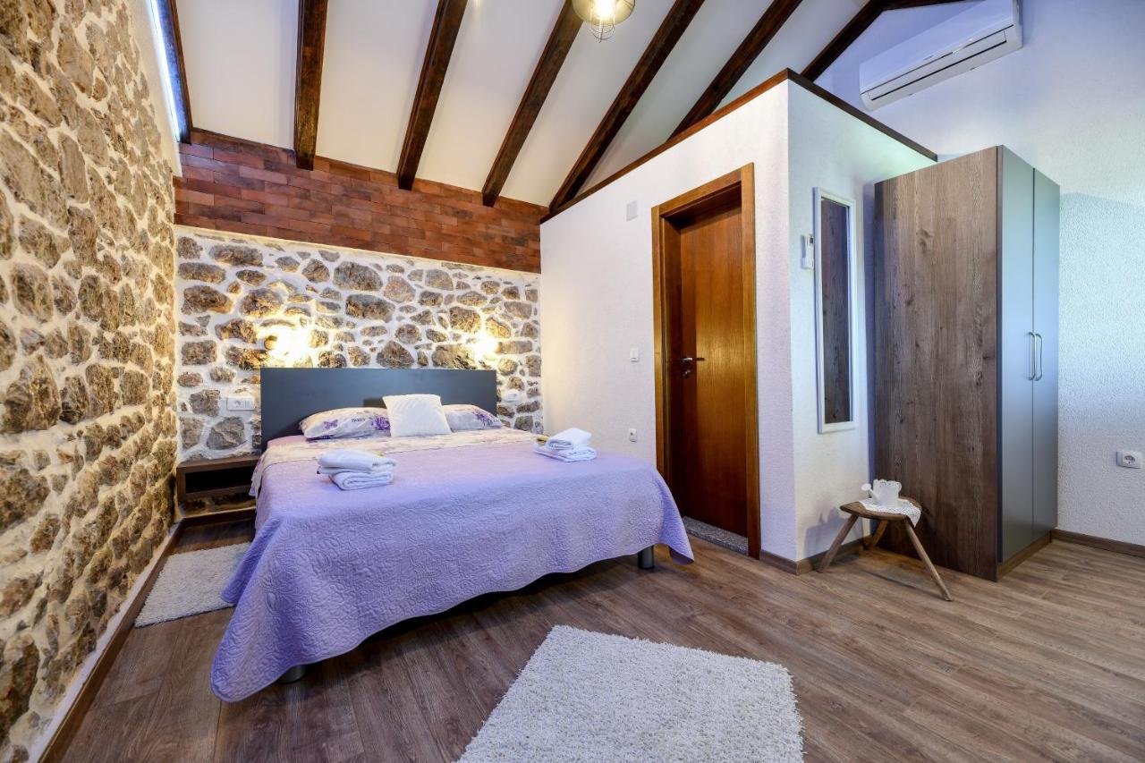 Holiday Home Skevini Dvori Starigrad Paklenica Exterior foto