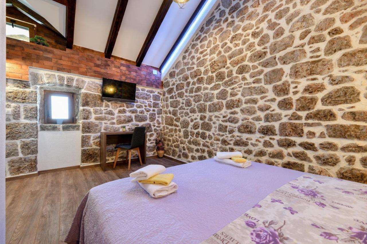 Holiday Home Skevini Dvori Starigrad Paklenica Exterior foto